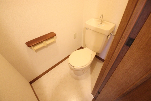 トイレ　他部屋の参考写真です。