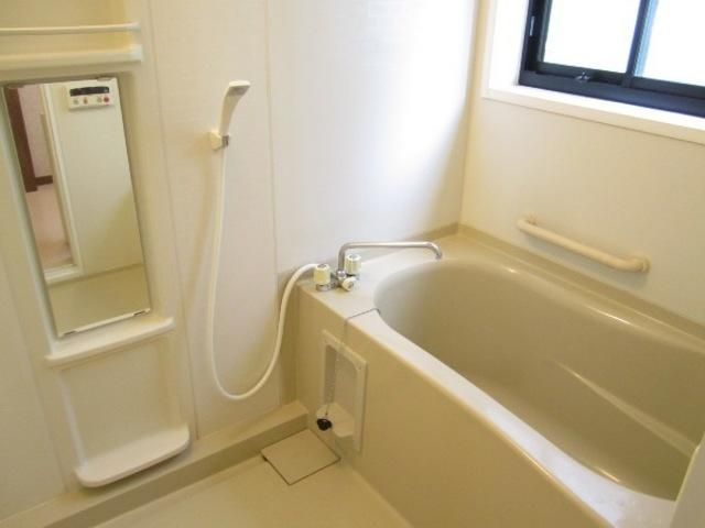 バス・シャワールーム　バスルーム