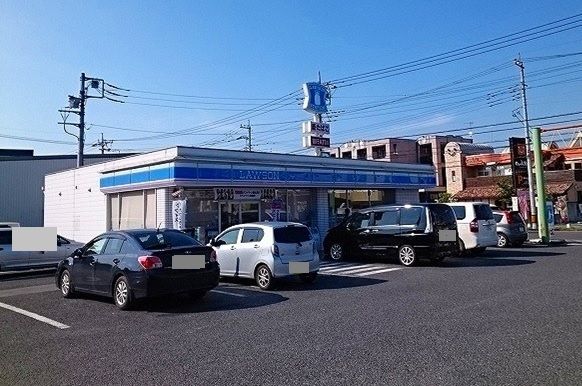 コンビニ　ローソン熊谷カジュアルタウン店（コンビニ）まで850m