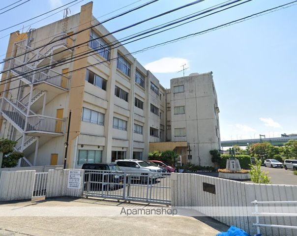 小学校　新栄小学校（小学校）まで367m