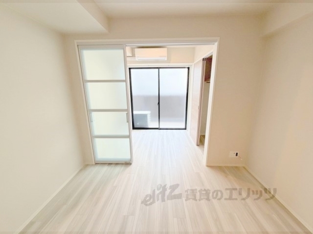 居室・リビング　洋室