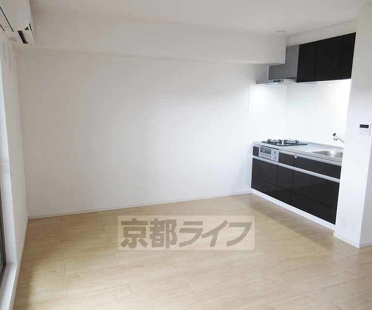 居室・リビング　広々しています