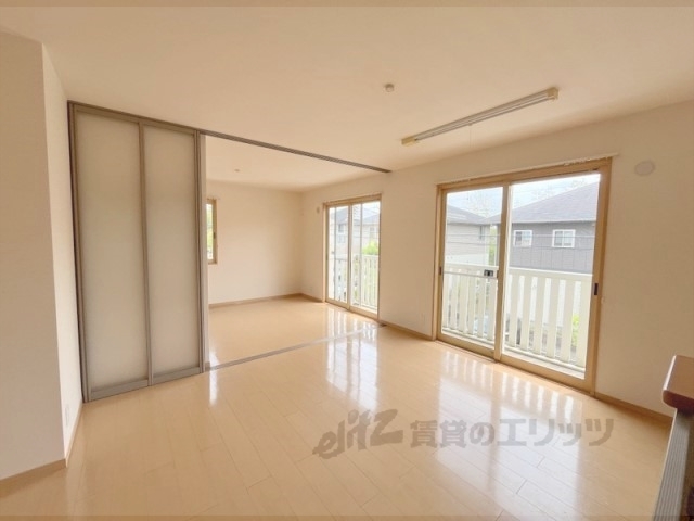 居室・リビング　リビング