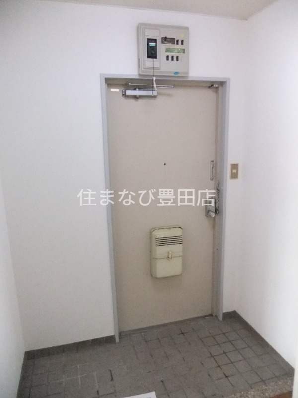 玄関　同型タイプ