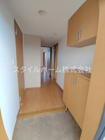 玄関　落ち着いた玄関です