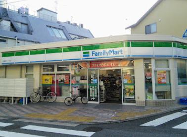 コンビニ　ファミリーマート 田園調布二丁目店（コンビニ）まで420m