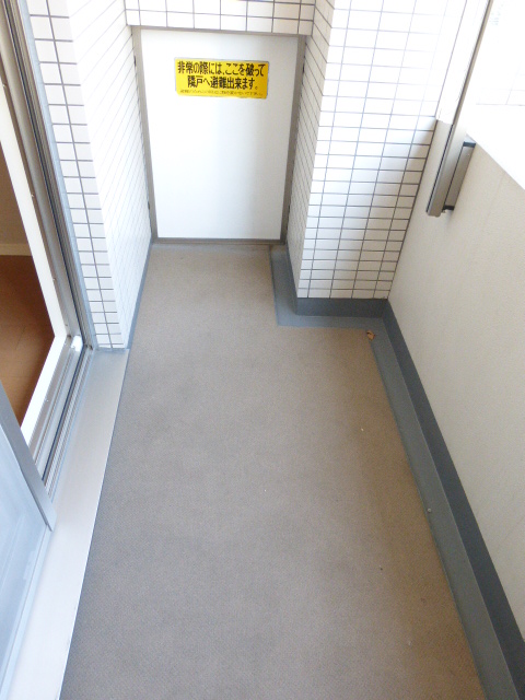 バルコニー　バルコニー