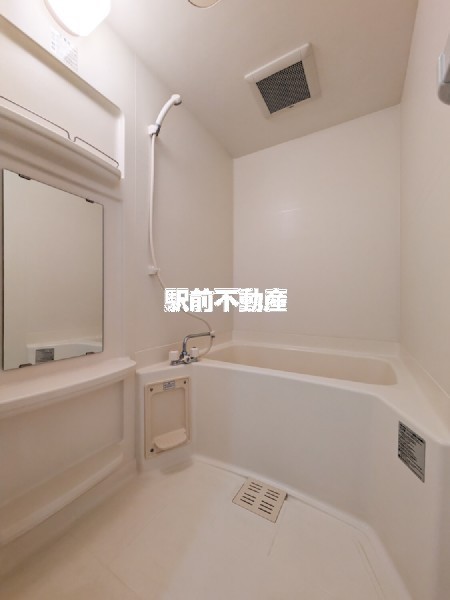 バス・シャワールーム　※同マンション別部屋