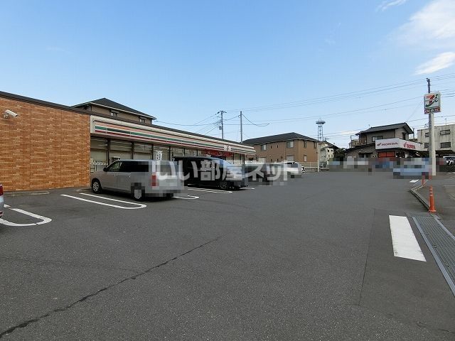 コンビニ　セブンイレブン 日立滑川町2丁目店（コンビニ）まで822m