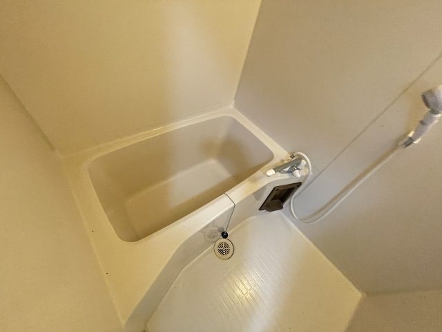 バス・シャワールーム　お風呂で日々の疲れを落としましょう