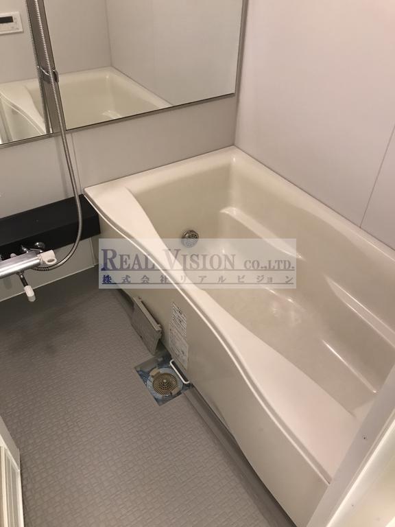 バス・シャワールーム　別号室の参考写真です