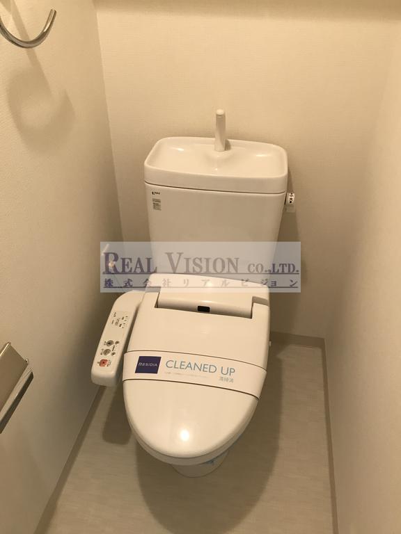 トイレ　別号室の参考写真です