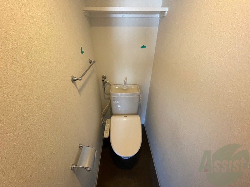 トイレ　こちらはトイレです。清潔感があり、安心して使用できます。