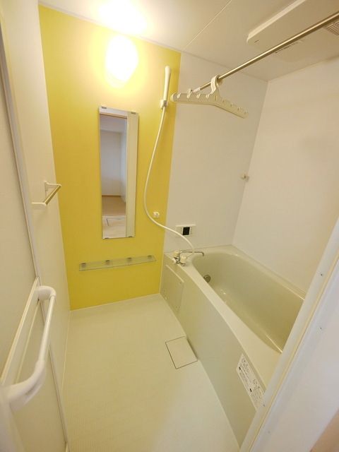 バス・シャワールーム　反転タイプです