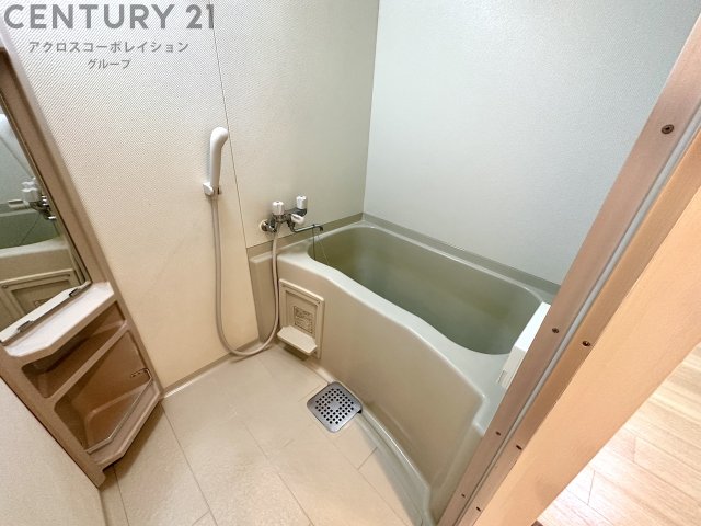 バス・シャワールーム　追い焚き機能付き☆