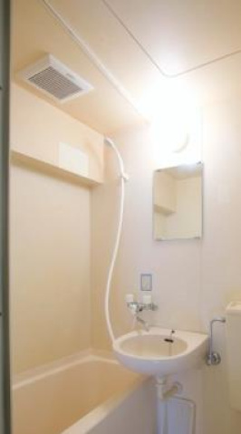 バス・シャワールーム　２４時間セキュリティー