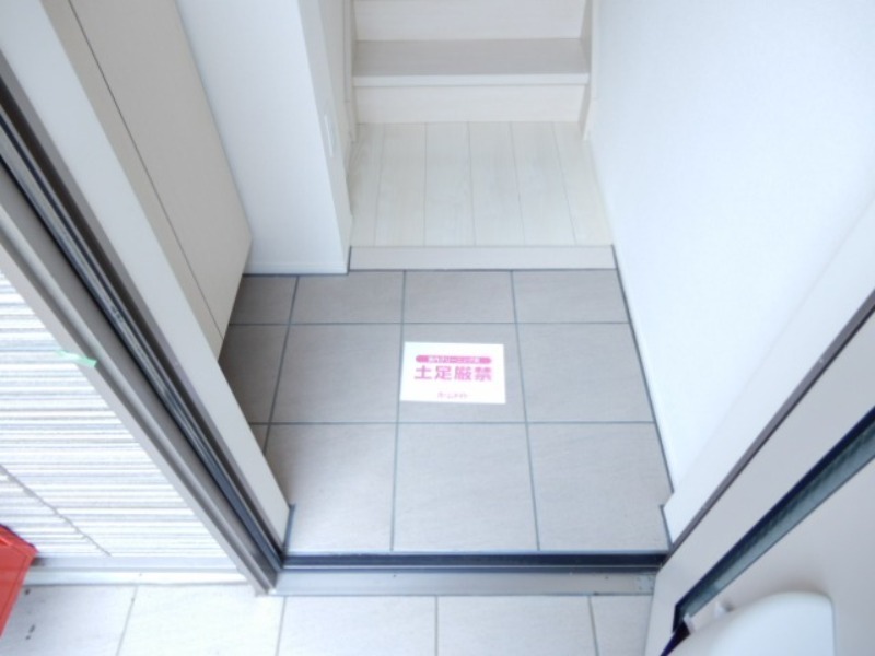 玄関　図面と現状に相違がある場合には現状を優先