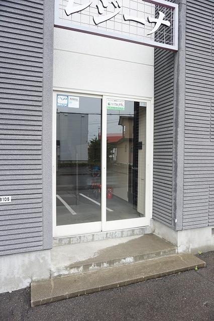 エントランス　エントランス