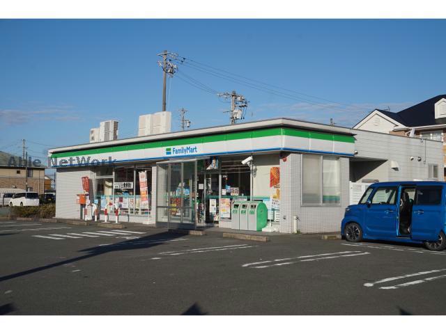 コンビニ　ファミリーマート袋井愛野駅北店（コンビニ）まで122m
