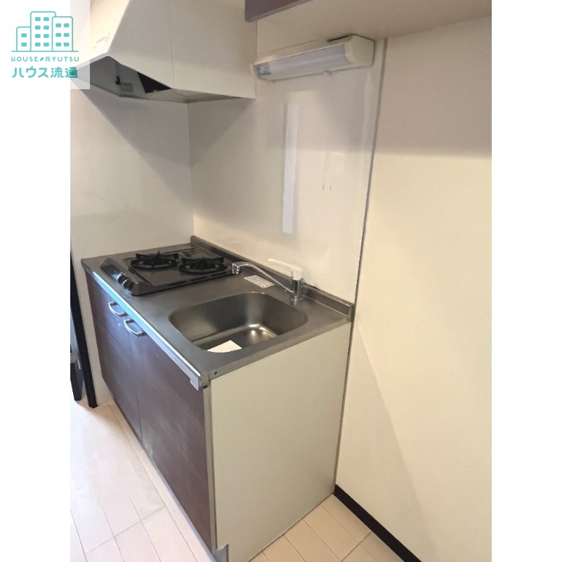 キッチン　※写真は別号室です。