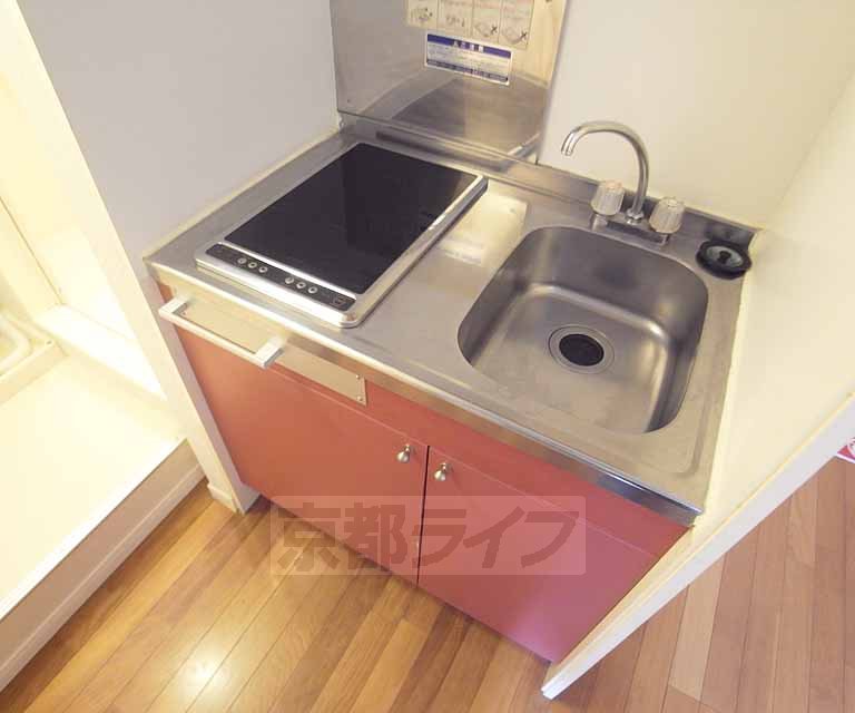 キッチン　安心安全のＩＨコンロです