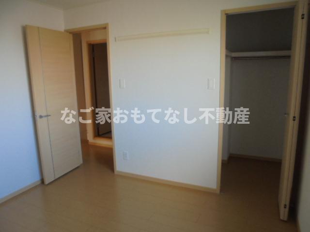 収納　同型タイプ