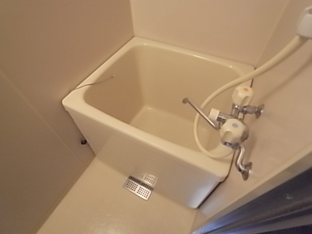 バス・シャワールーム　バスルーム