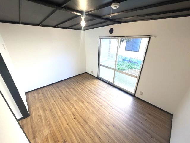 居室・リビング　ゆったりした洋室です