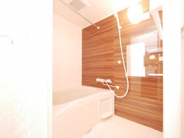 バス・シャワールーム　清潔感のあるバスルーム☆