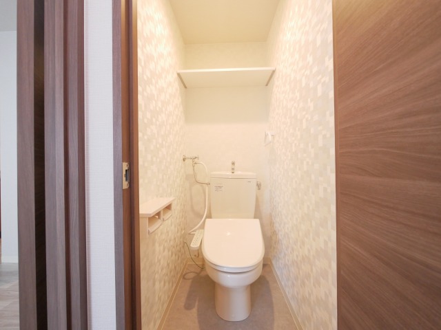 トイレ　ウォシュレット完備☆