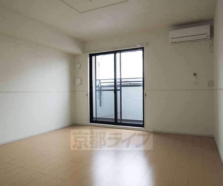 居室・リビング　１２．７帖に広々としたリビングです。