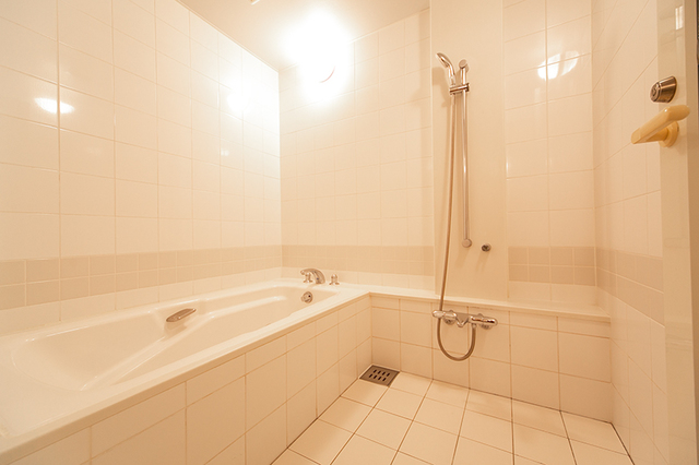 バス・シャワールーム　※写真は同タイプ住戸です。