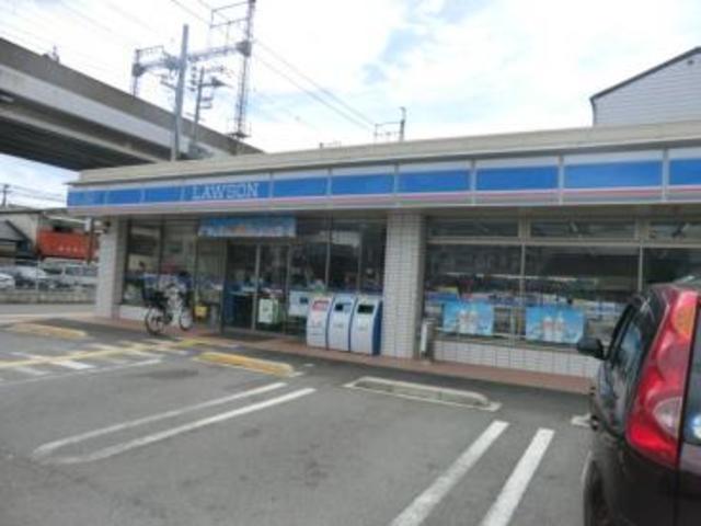 コンビニ　ローソン鷹合四丁目店（コンビニ）まで230m