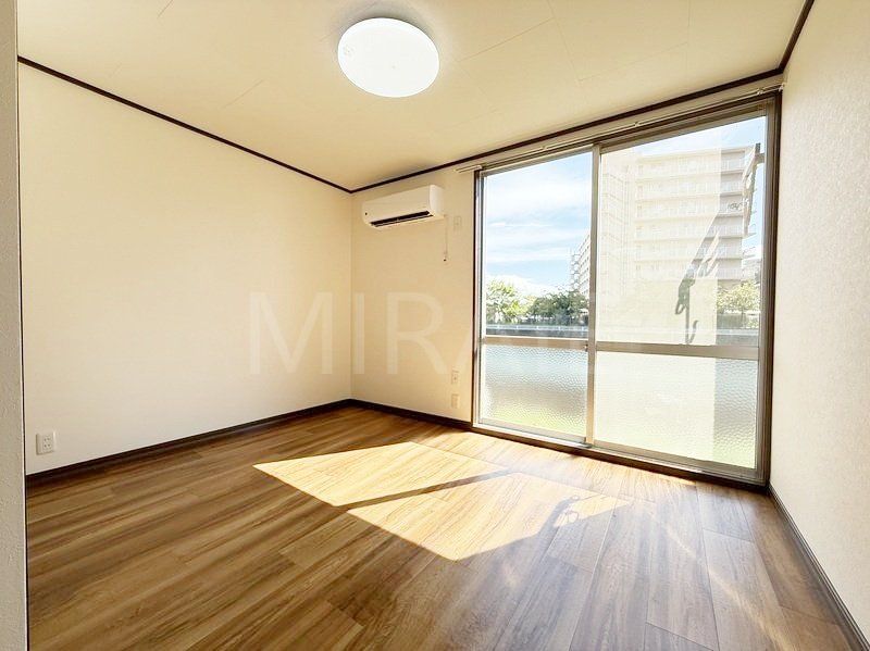 居室・リビング　物件画像