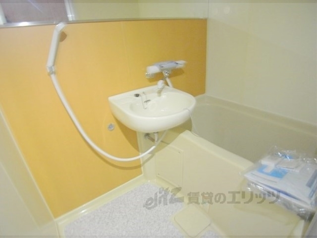 バス・シャワールーム　バス