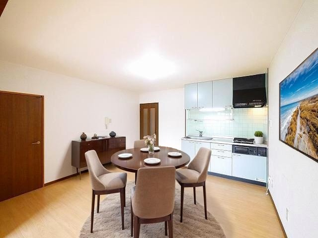 居室・リビング　CGで家具等を配置したもので家具等は含まれません