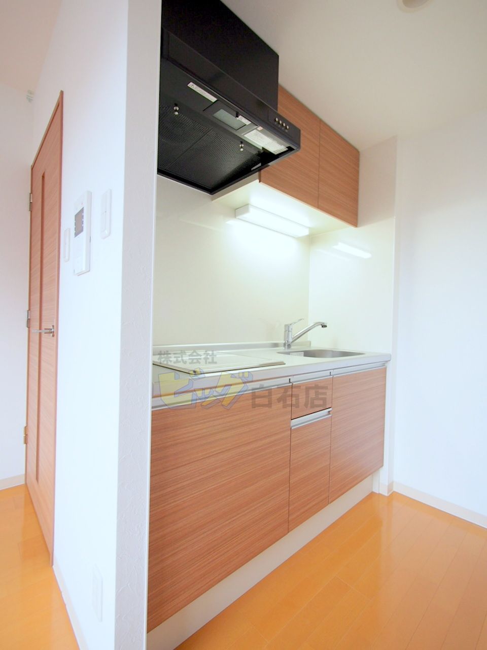 キッチン　人気の独立式システムキッチンです♪