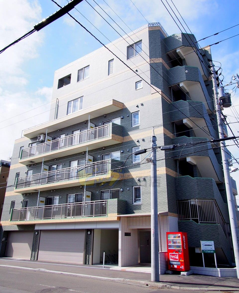 建物外観　インターネットが無料で利用可能なマンションです♪