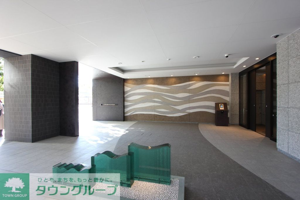 エントランス　エントランス