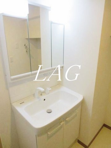 洗面設備　洗面台です。