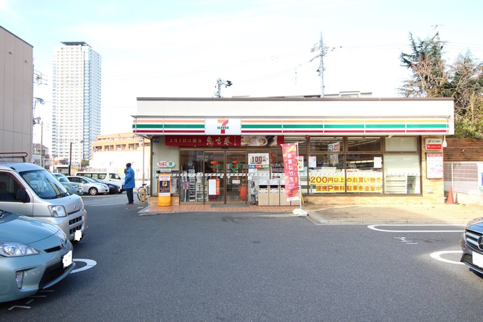 コンビニ　セブンイレブン　名古屋覚王山店（コンビニ）まで290m