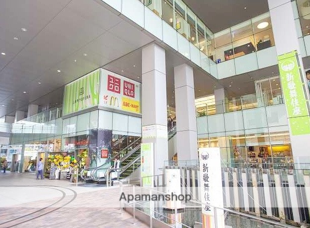 ショッピングセンター　上本町YUFURA（ショッピングセンター）まで296m