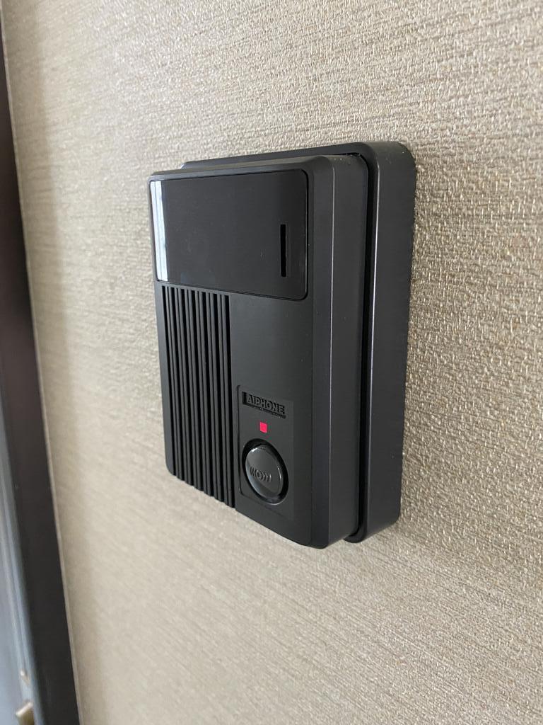 セキュリティ　モニター付きインターホン