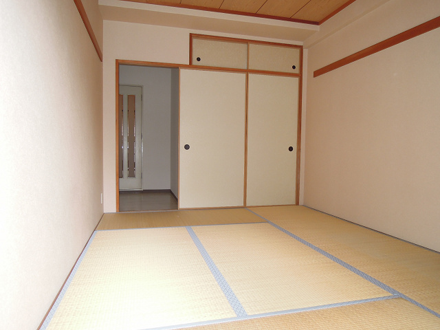 収納　洋室に変更