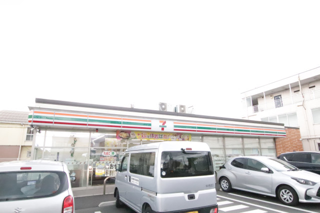 コンビニ　セブンイレブン千葉末広店（コンビニ）まで350m