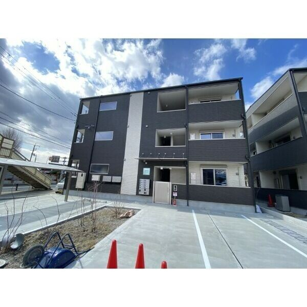 建物外観　オートロック付きで安心です！