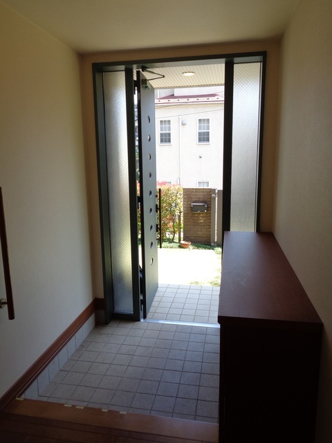 玄関　開放感のある玄関