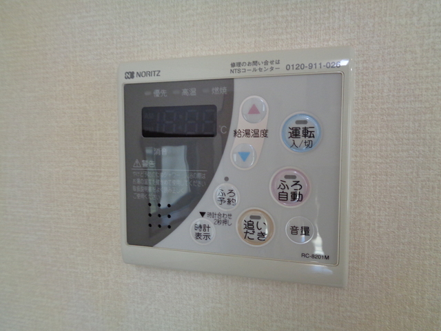 その他設備　給湯機