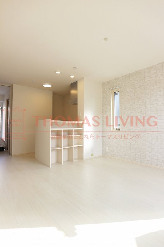 居室・リビング　収納があるリビングです。小物や雑誌を置いてお洒落度アップ。