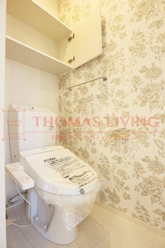 トイレ　温水洗浄暖房便座なので快適です。